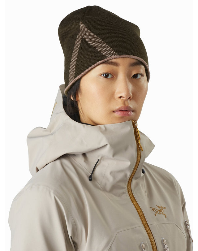 Crest Toque