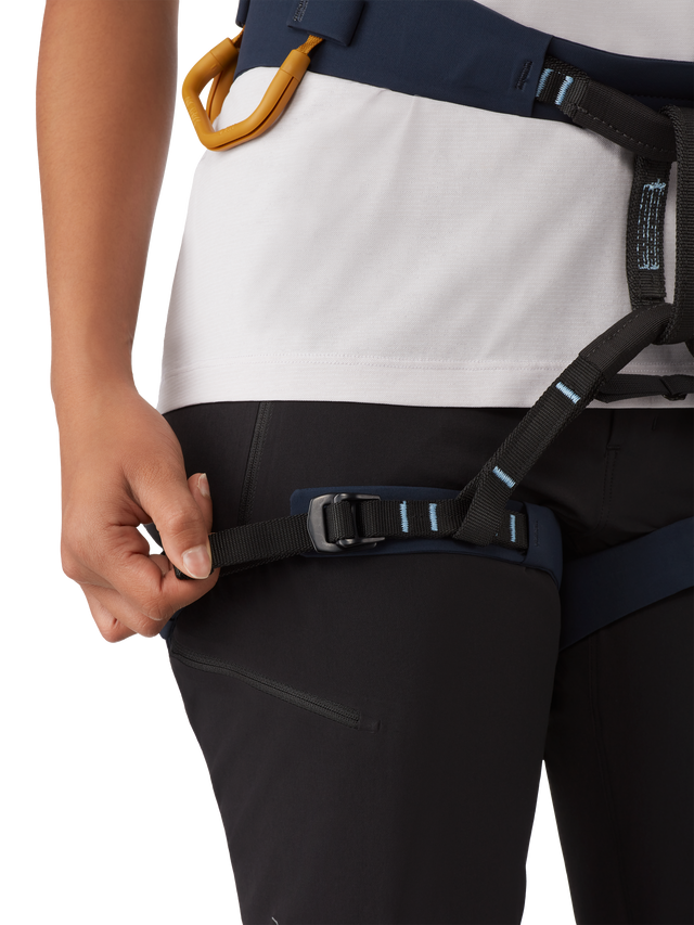 AR-385a harness Womens