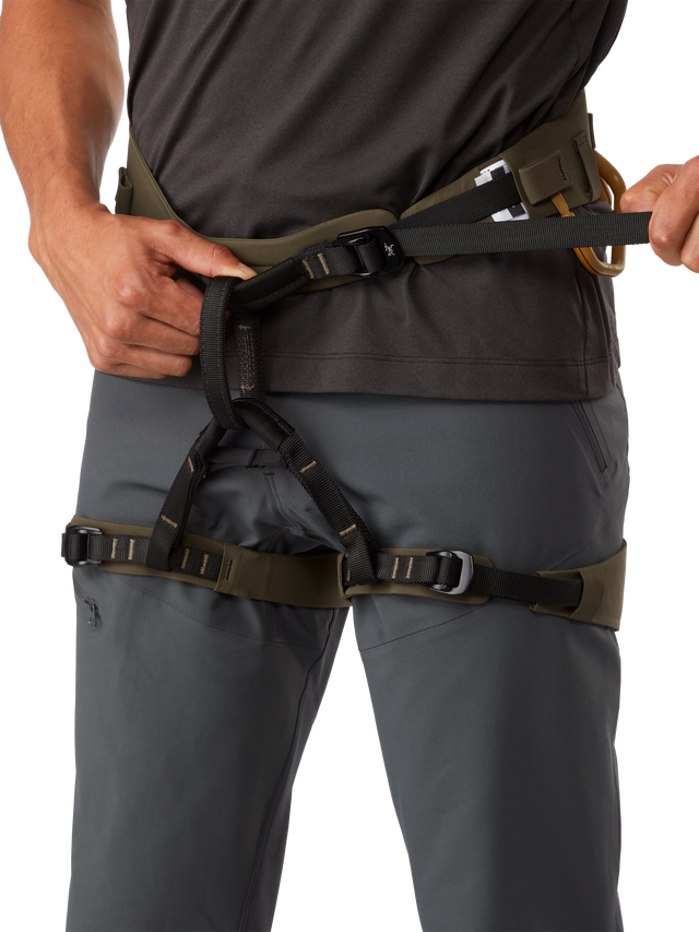 AR-395a Harness Men's