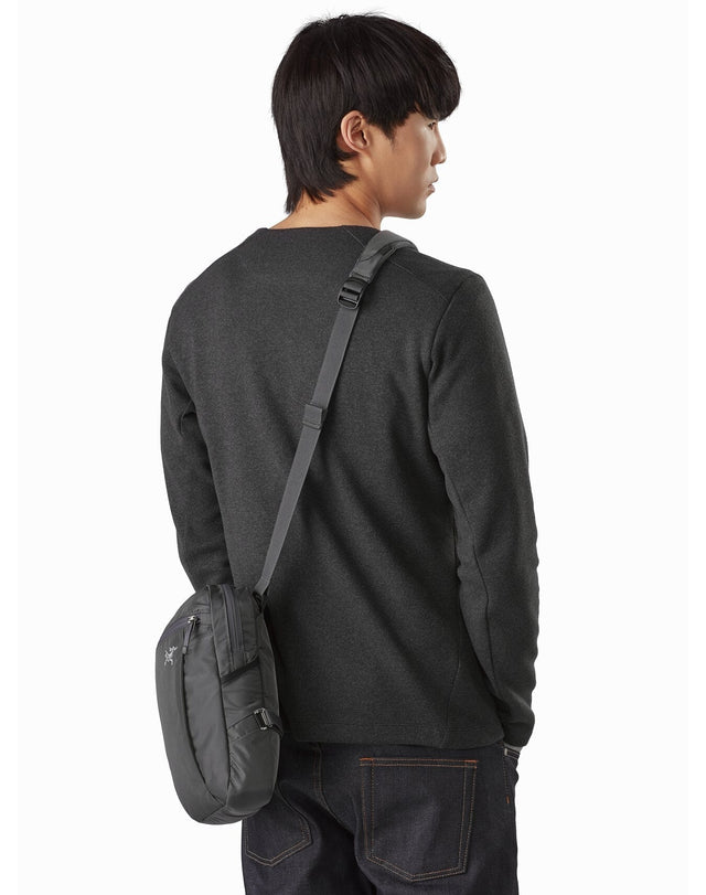 Mantis Sling pack